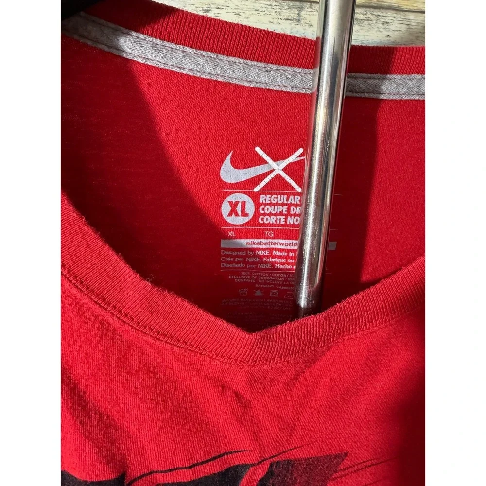 Nike‎ T-Shirt XL Red Excellent Graphic Logo Regular Fit Short Sleeve Cotton Men